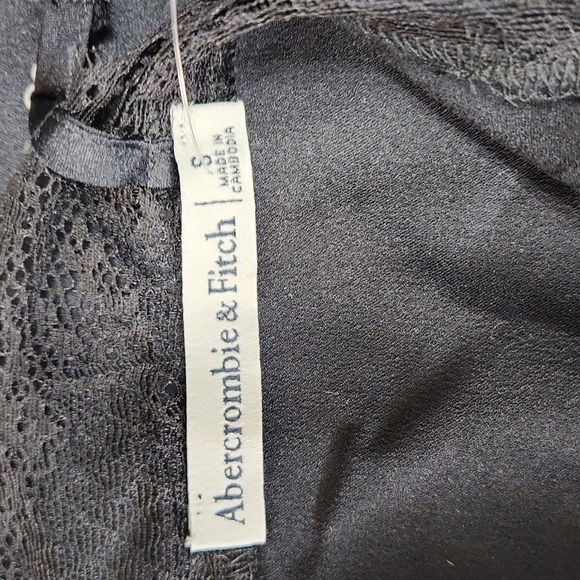 Abercrombie & Fitch Lace Trim Cami - Picture 4 of 5